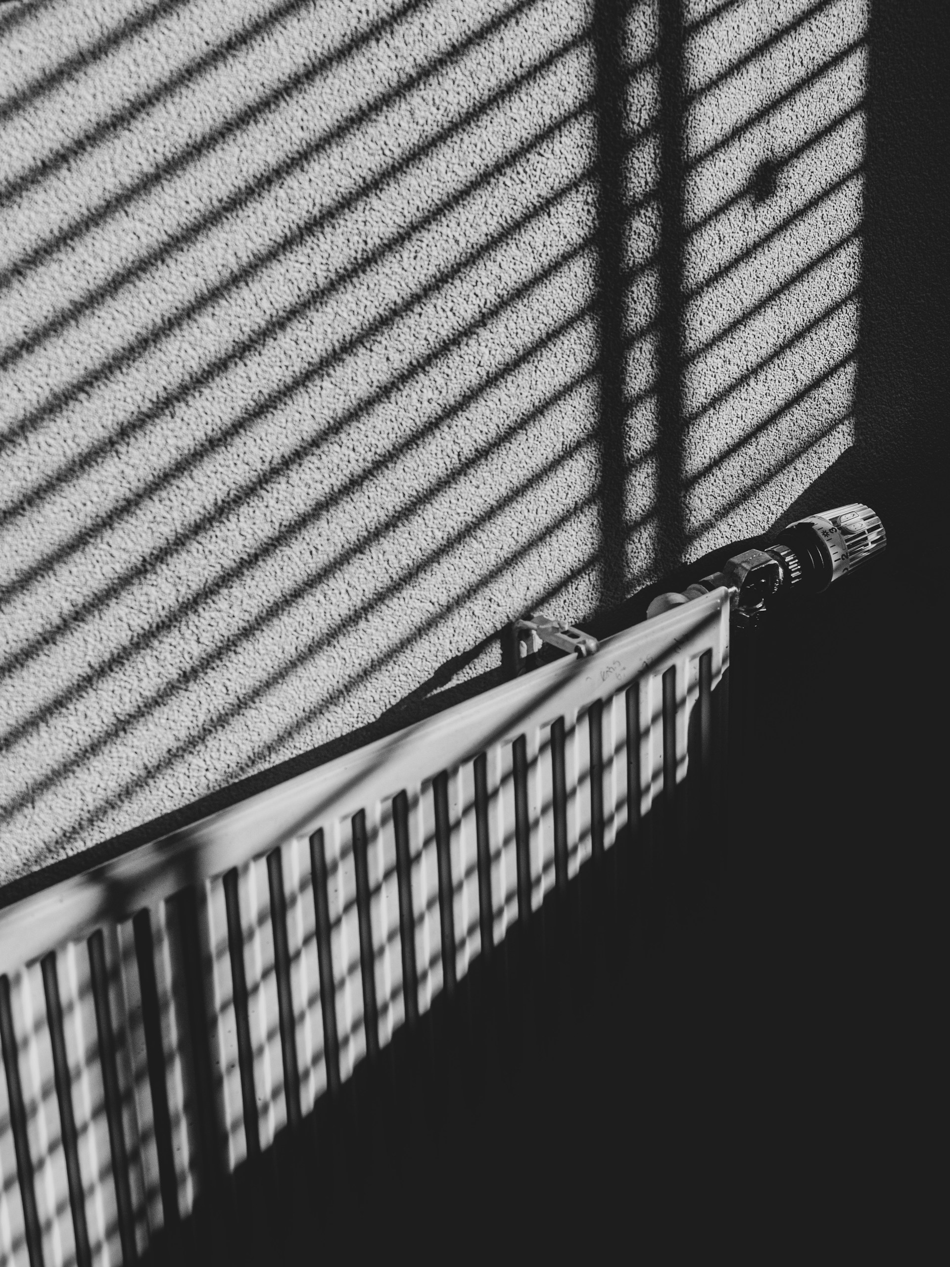 Radiator with shadows